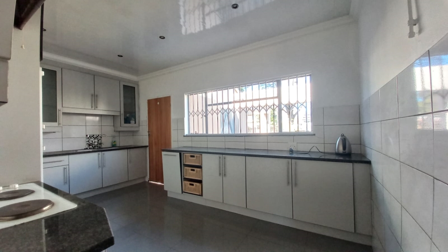To Let 3 Bedroom Property for Rent in Fichardt Park Free State